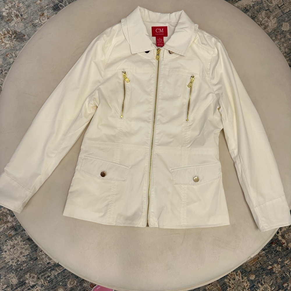 CIAO Milano off-white rain jacket with Tailored Silhouette
